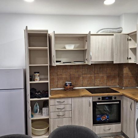 Black Eagle Central Unirii Square, 2 King Size Bedrooms, Free Private Parking Oradea Exteriér fotografie